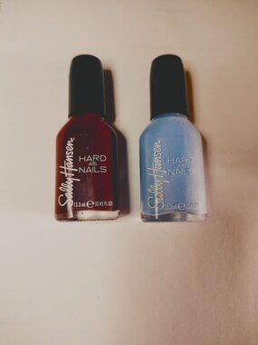 Sally Hansen Hard As Nails Nail Polish Duo - Garnet Attention & Hard Bitten -